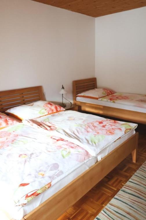 בלד Apartments-Rooms Kocijancic מראה חיצוני תמונה