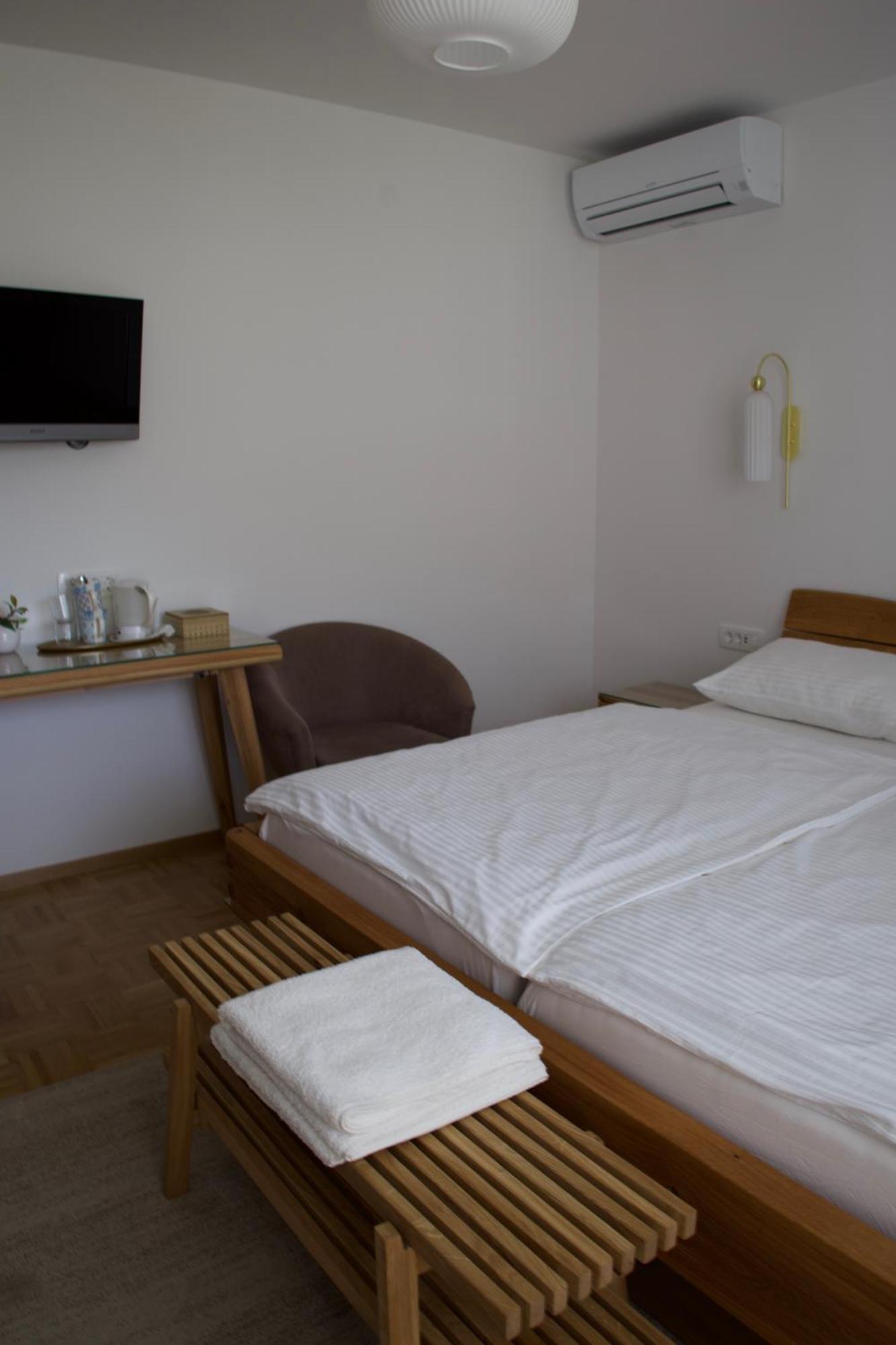 בלד Apartments-Rooms Kocijancic מראה חיצוני תמונה
